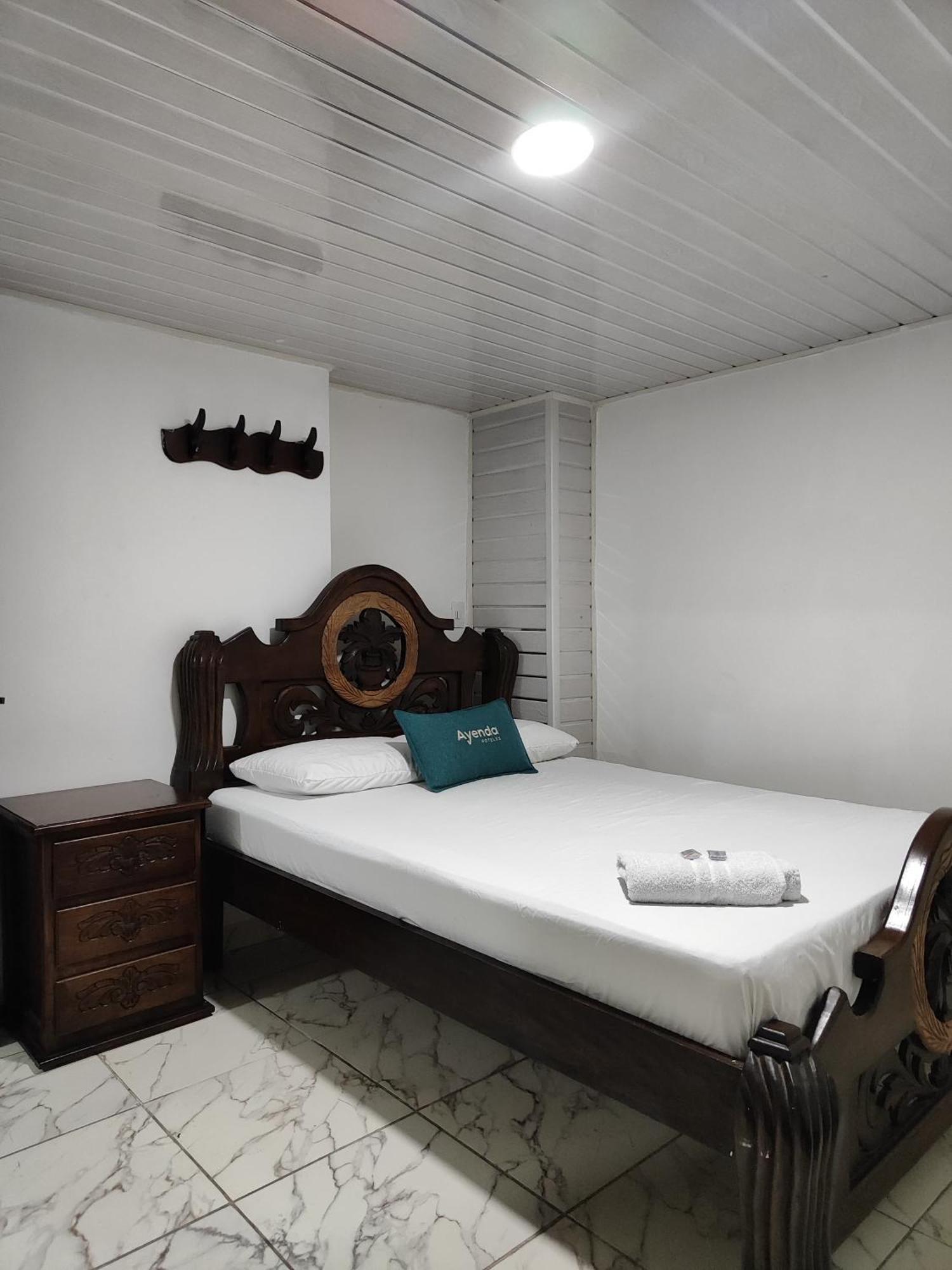 Hotel Vegas Sergio Medellín Buitenkant foto